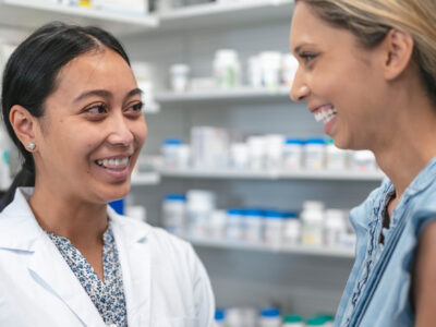 Pharmacie : entre clients et médicaments