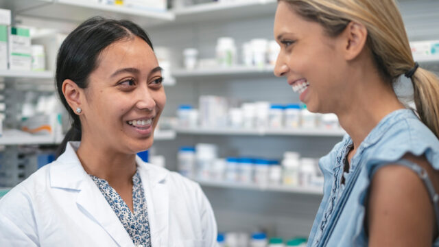 Pharmacie : entre clients et médicaments